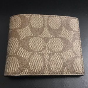 Men’s Signature Coach Compact ID Billfold Wallet